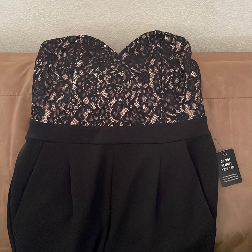 Express Black Lace Sweetheart Strapless Romper